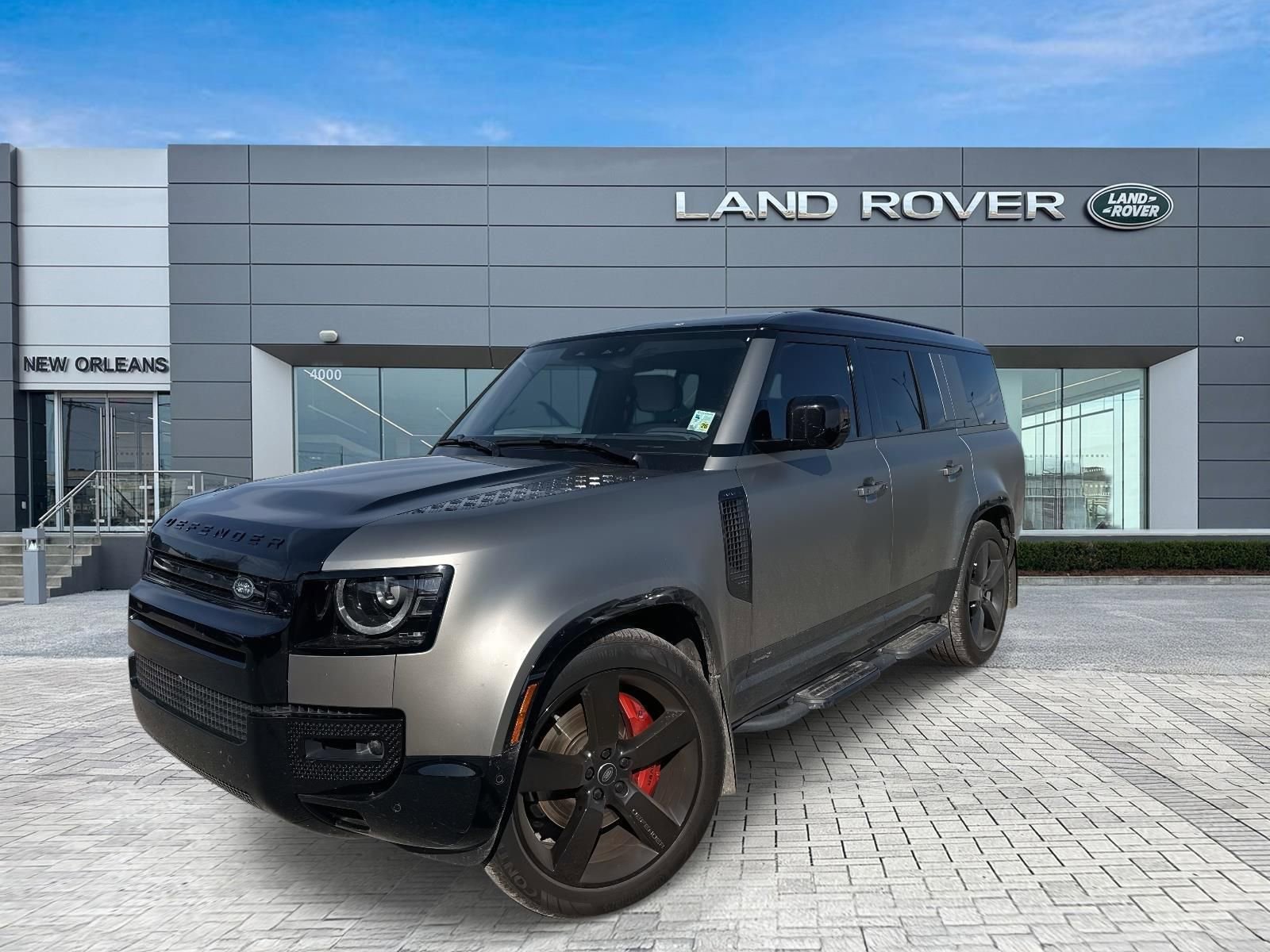 Used 2025 Land Rover Defender 130 X AWD/4WD image 1