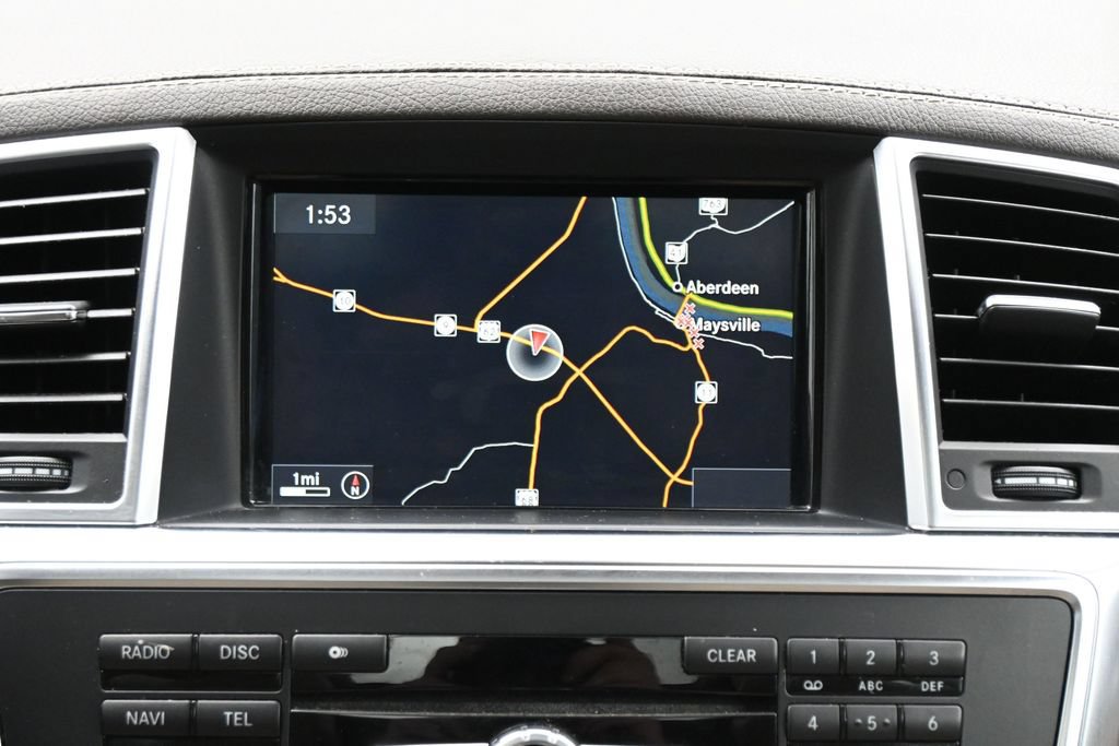 Used 2014 Mercedes-Benz GL 450 4MATIC image 24