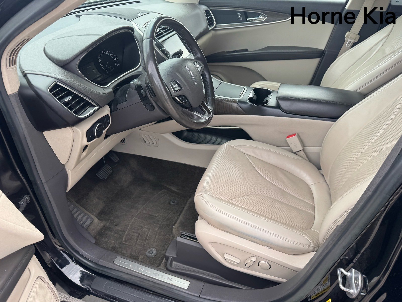 Used 2018 Lincoln MKX Reserve AWD/4WD image 9