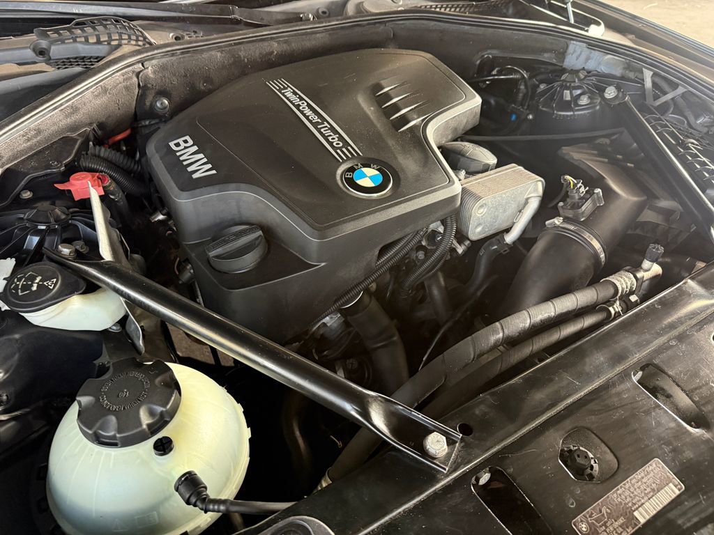 Used 2013 BMW 528i Sedan image 17