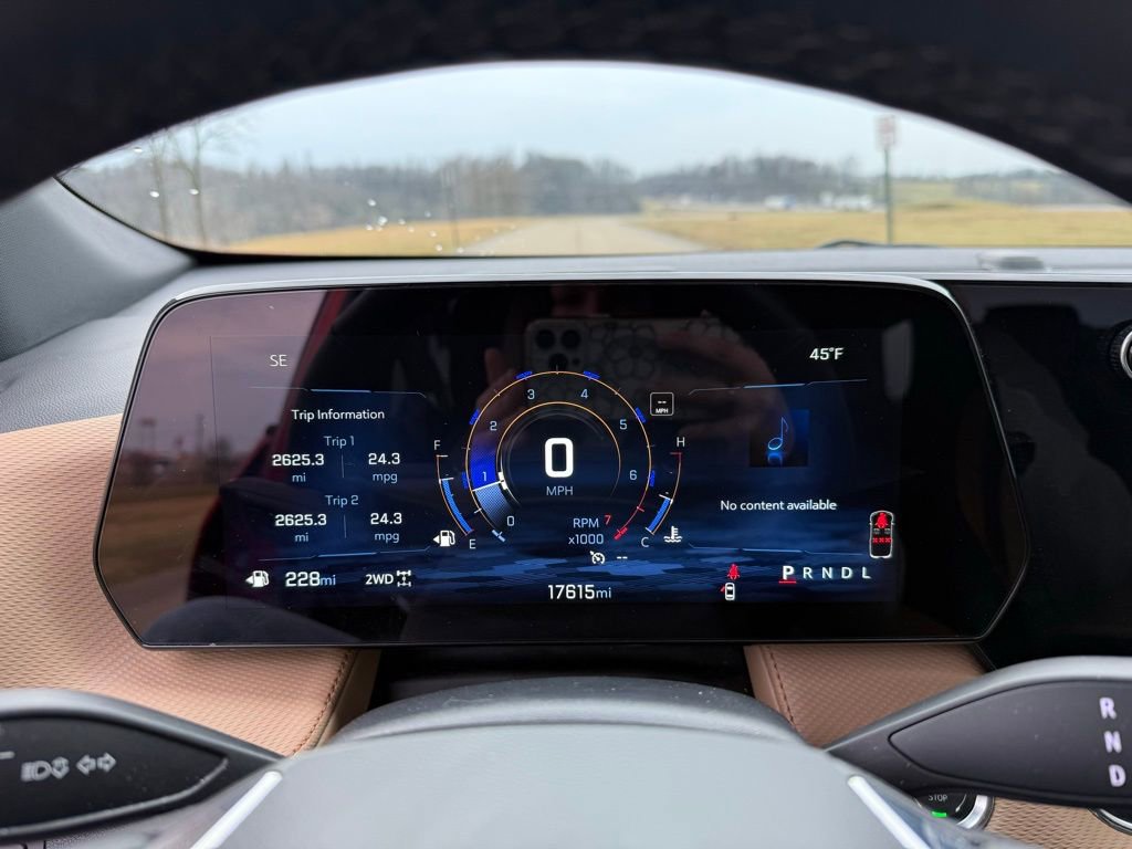 Used 2025 Chevrolet Equinox ACTIV image 36