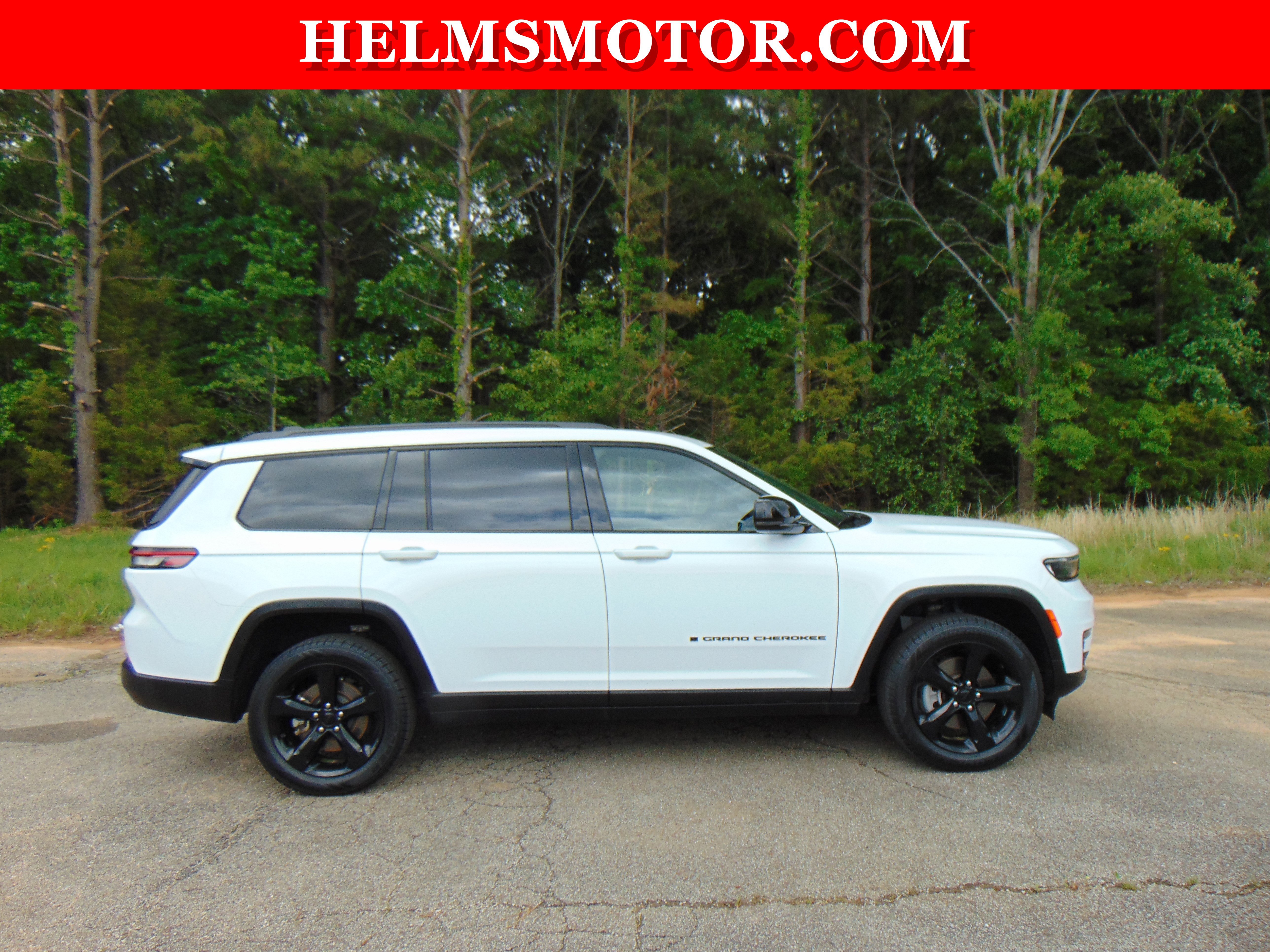 Certified 2024 Jeep Grand Cherokee L Limited w/ Black Appearance Package AWD/4WD image 16