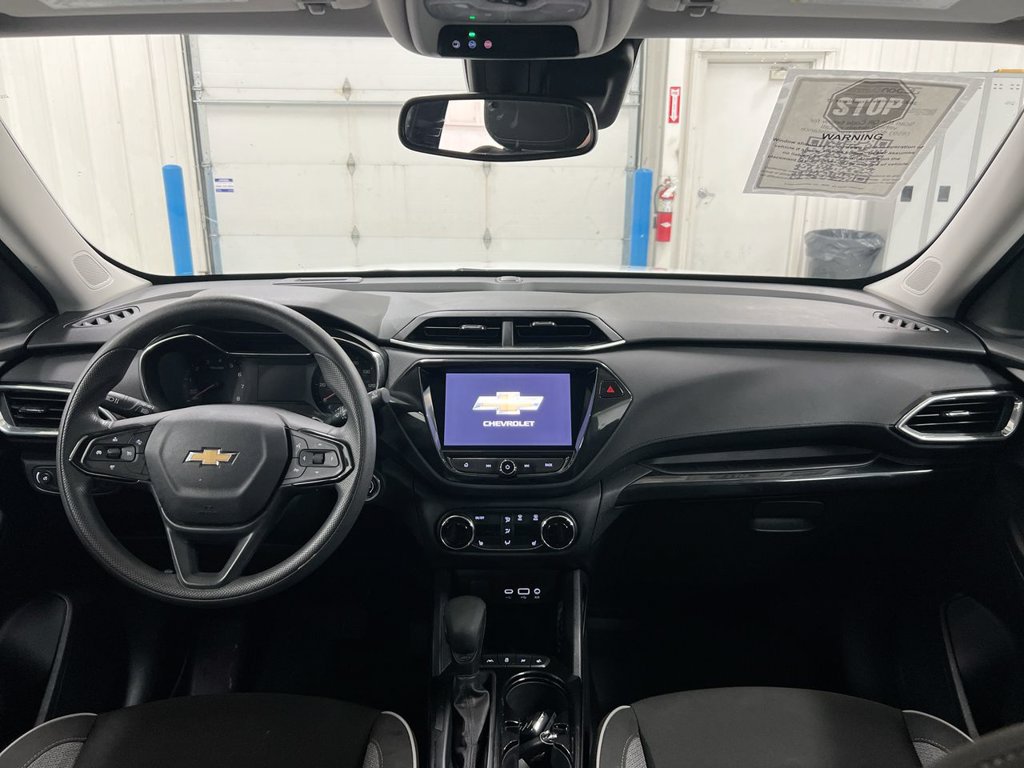 Used 2023 Chevrolet TrailBlazer LT FWD image 10