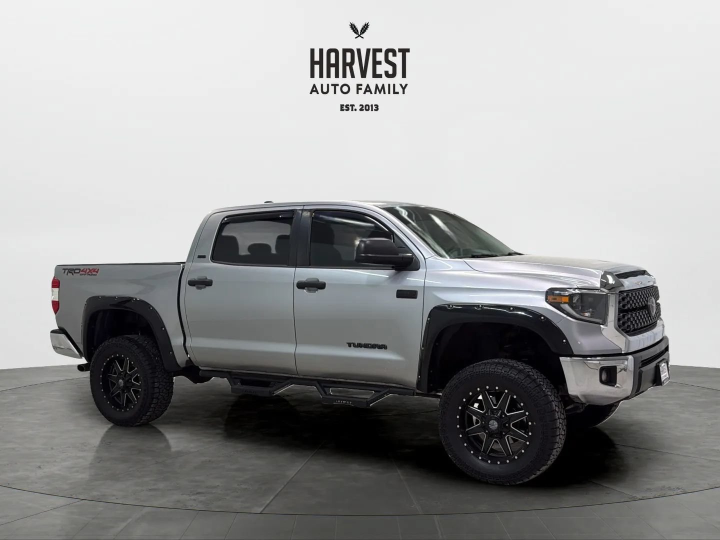 Used 2020 Toyota Tundra SR5 w/ TRD Off-Road Package AWD/4WD image 9