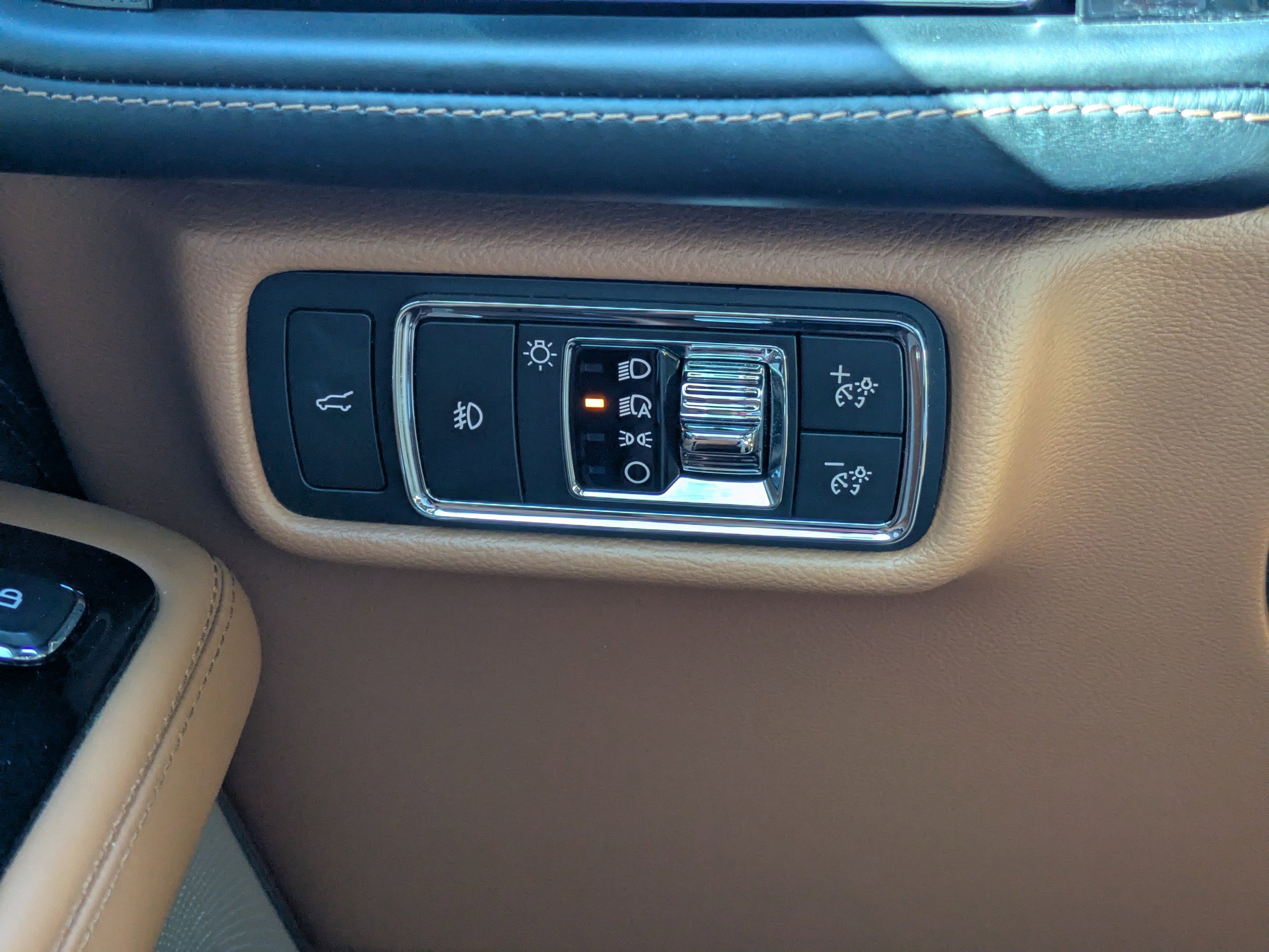 Used 2021 Lincoln Aviator Black Label w/ Dynamic Handling Package image 28