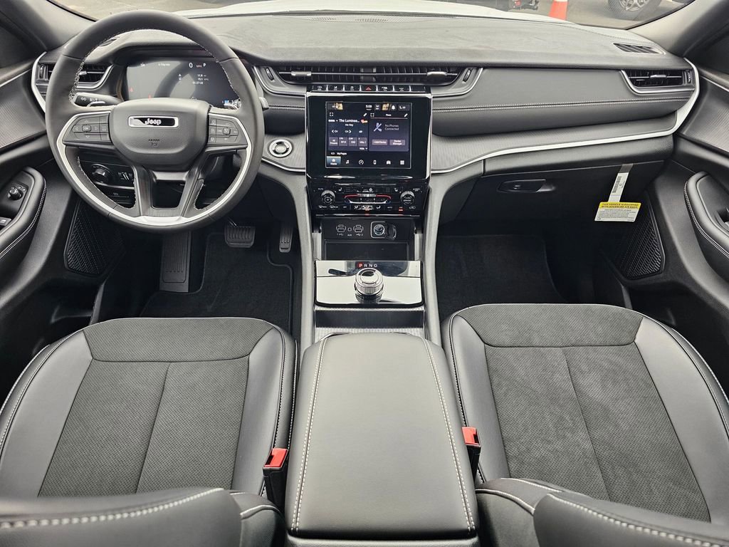 New 2025 Jeep Grand Cherokee L Altitude AWD/4WD image 10