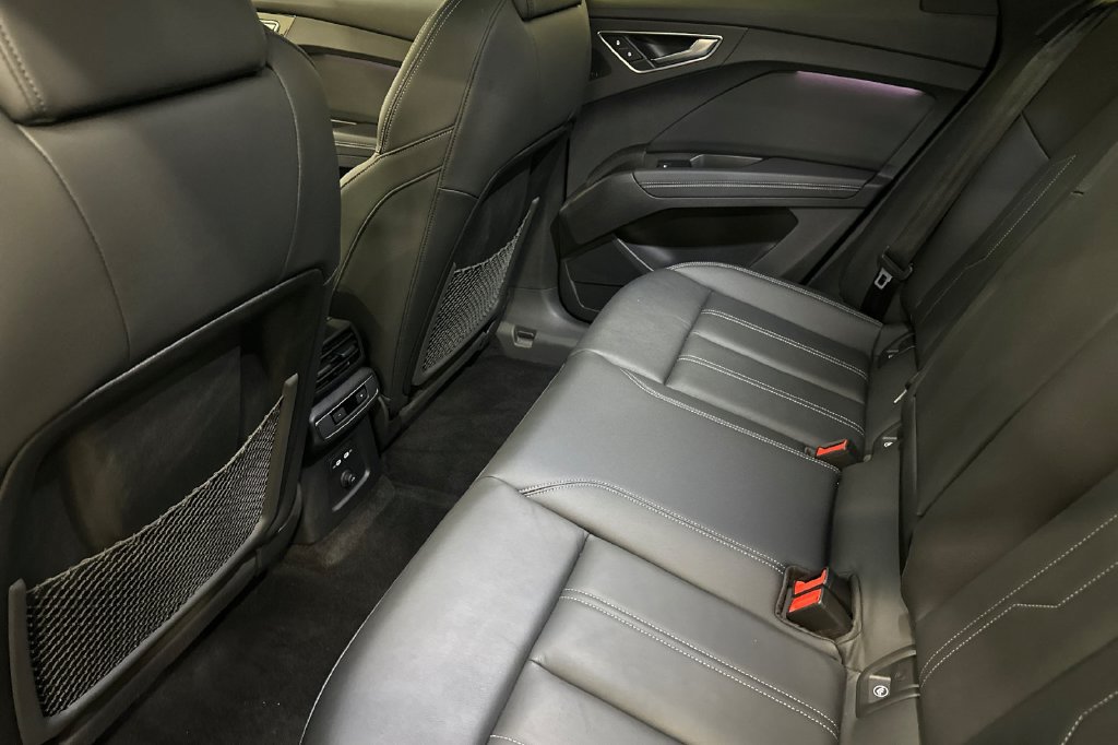 Used 2025 Audi Q4 e-tron Premium Plus AWD/4WD image 13