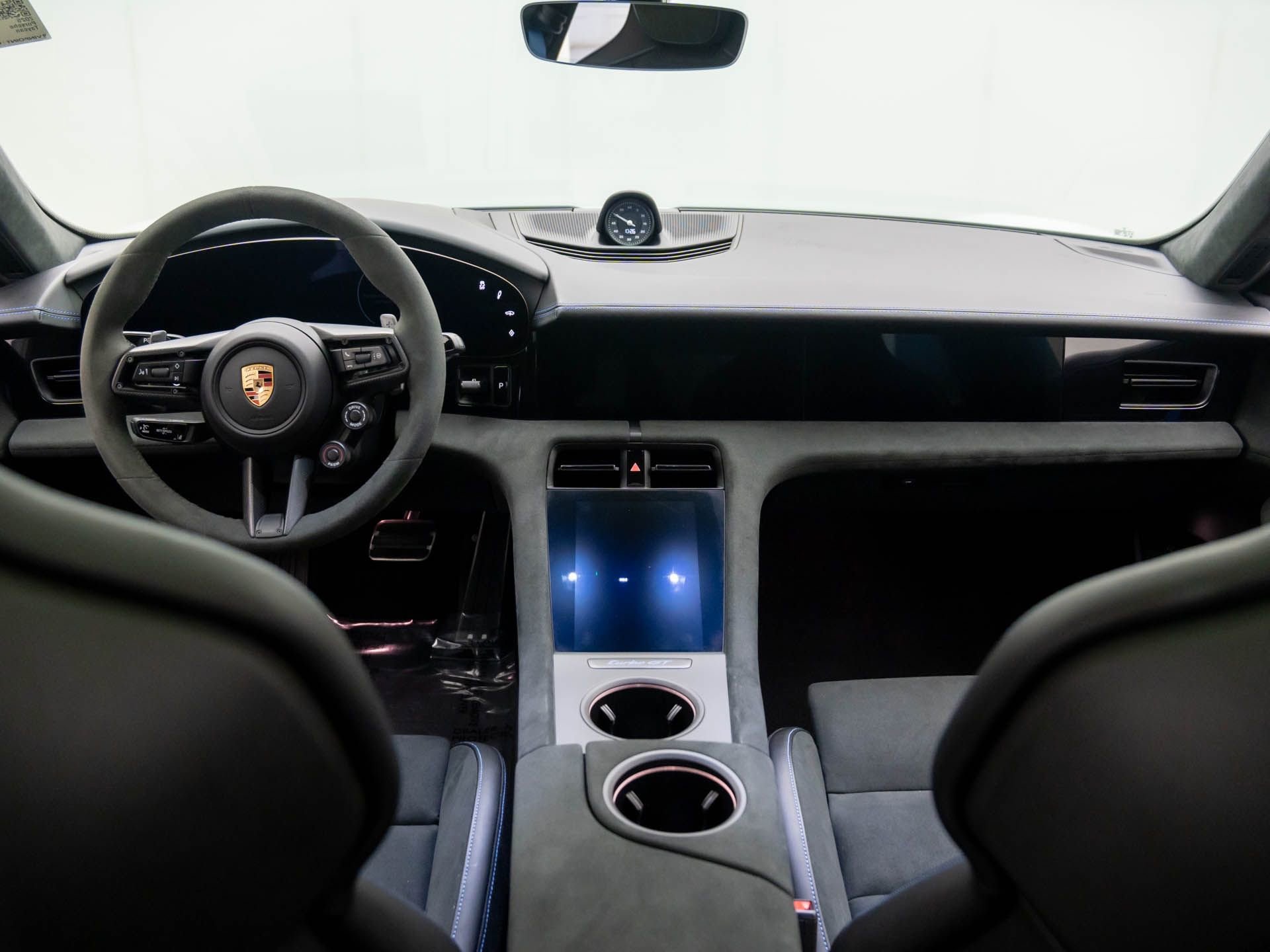 Certified 2025 Porsche Taycan Turbo GT image 11