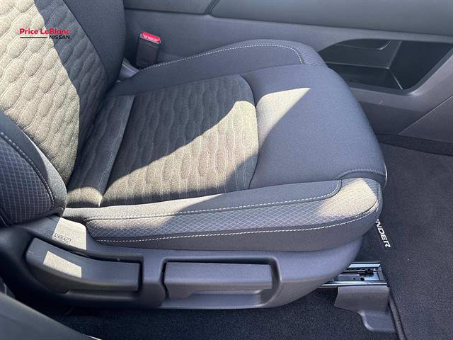 Certified 2025 Nissan Pathfinder SV FWD image 10