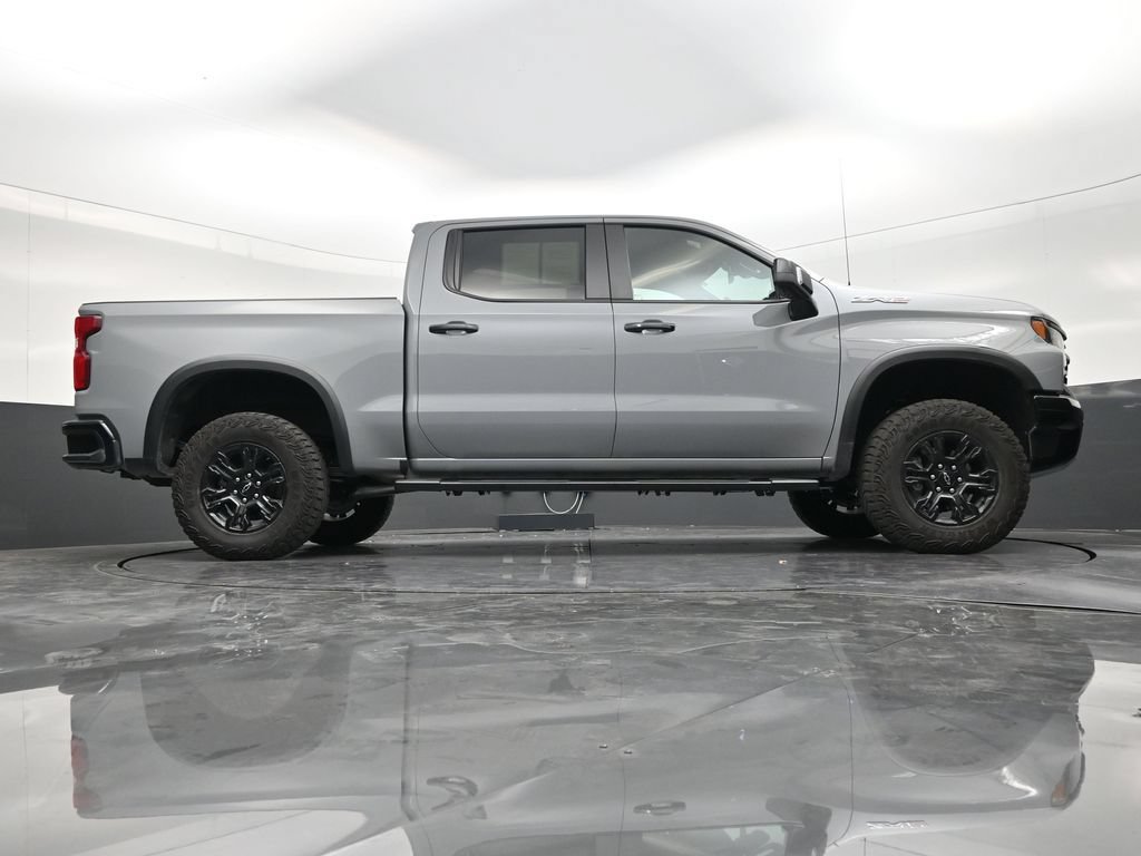 Used 2025 Chevrolet Silverado 1500 ZR2 AWD/4WD image 25