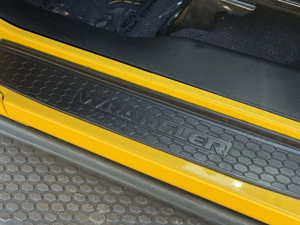 Used 2020 Jeep Wrangler Unlimited Rubicon image 30