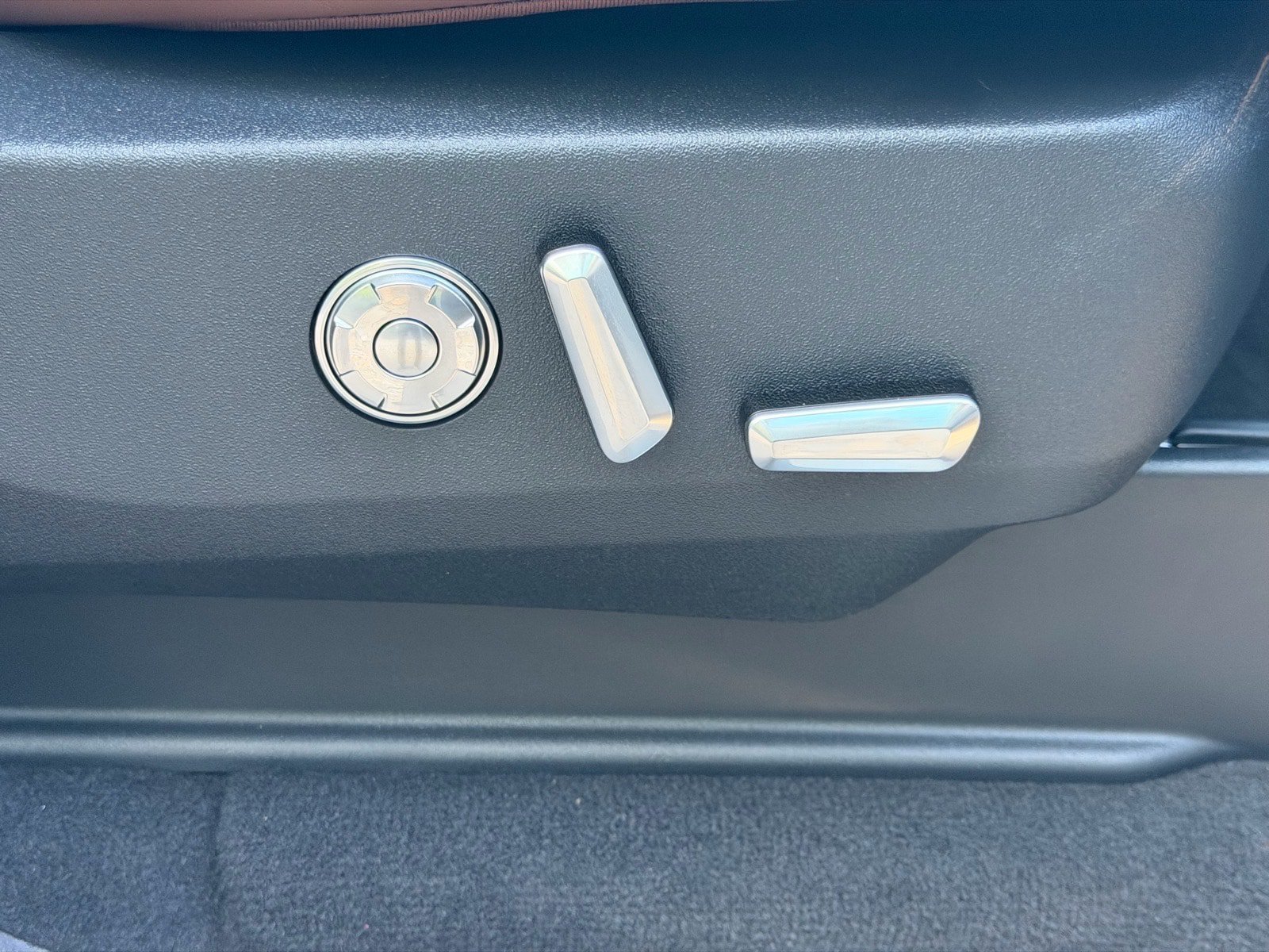 New 2027 Lincoln Navigator Reserve AWD/4WD image 13