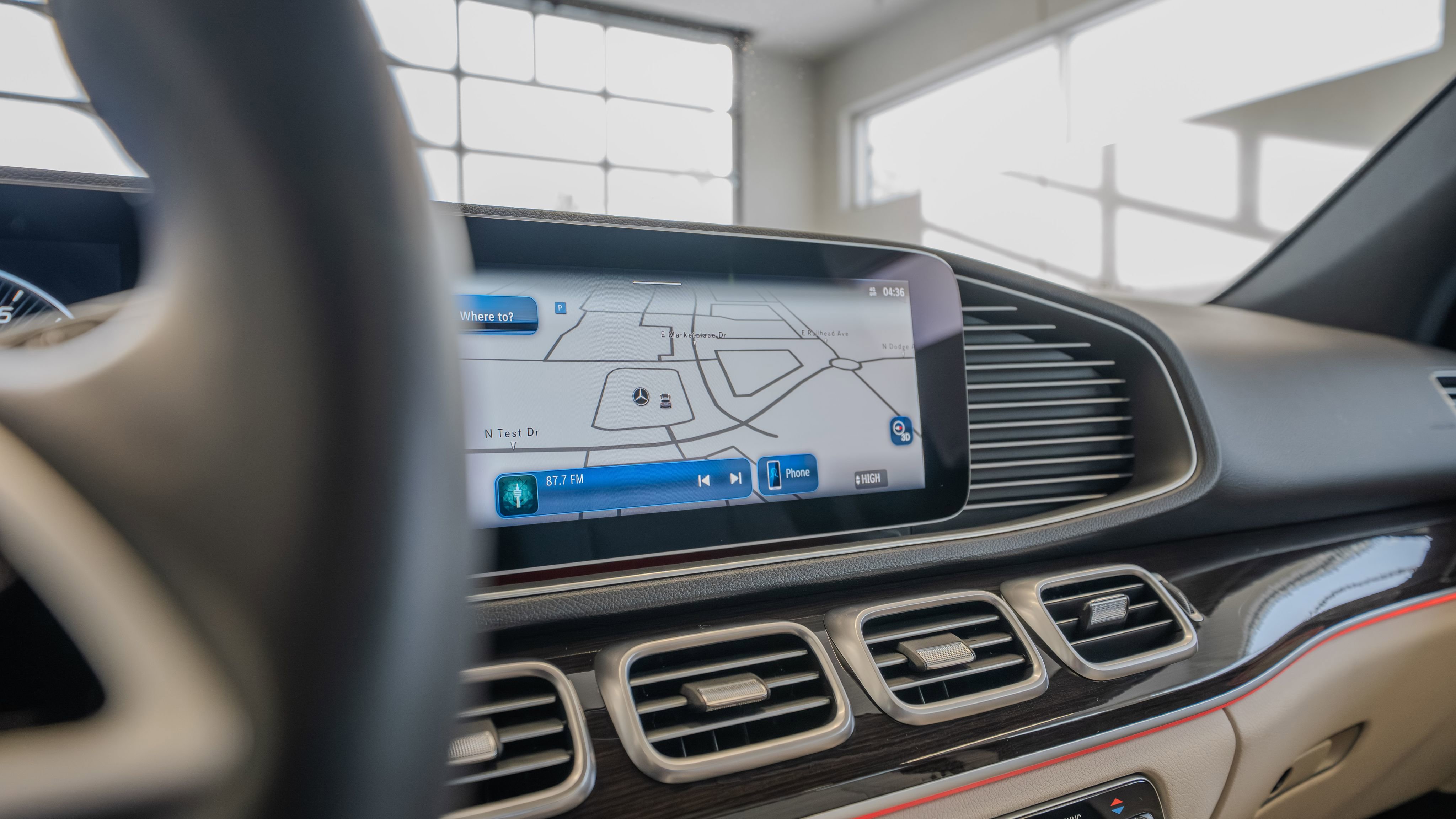 Used 2024 Mercedes-Benz GLE 350 4MATIC image 30