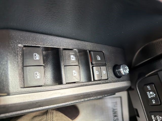 Used 2016 Toyota Tacoma TRD Off-Road AWD/4WD image 25