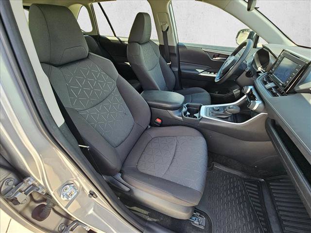 Used 2020 Toyota RAV4 XLE w/ Convenience Package AWD/4WD image 20