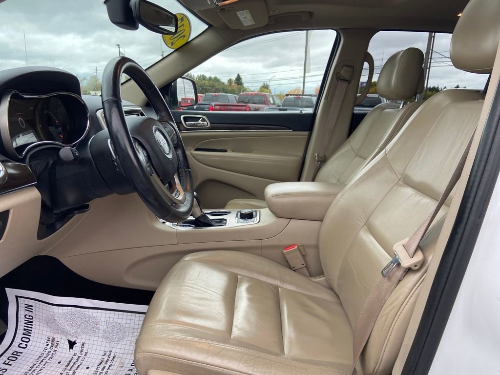 Used 2017 Jeep Grand Cherokee Limited w/ Trailer Tow Group IV image 10