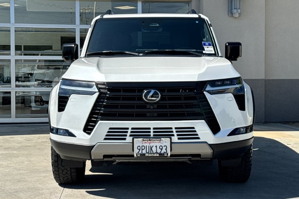 Used 2024 Lexus GX 550 AWD/4WD image 11