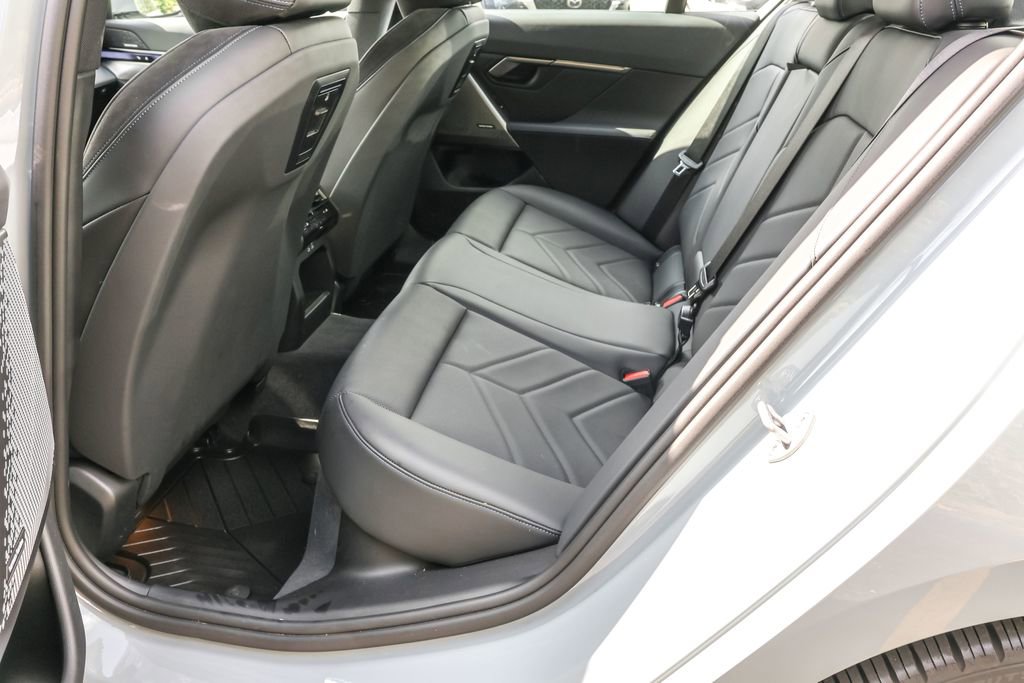 Used 2024 BMW i5 eDrive40i w/ M Sport Package image 47