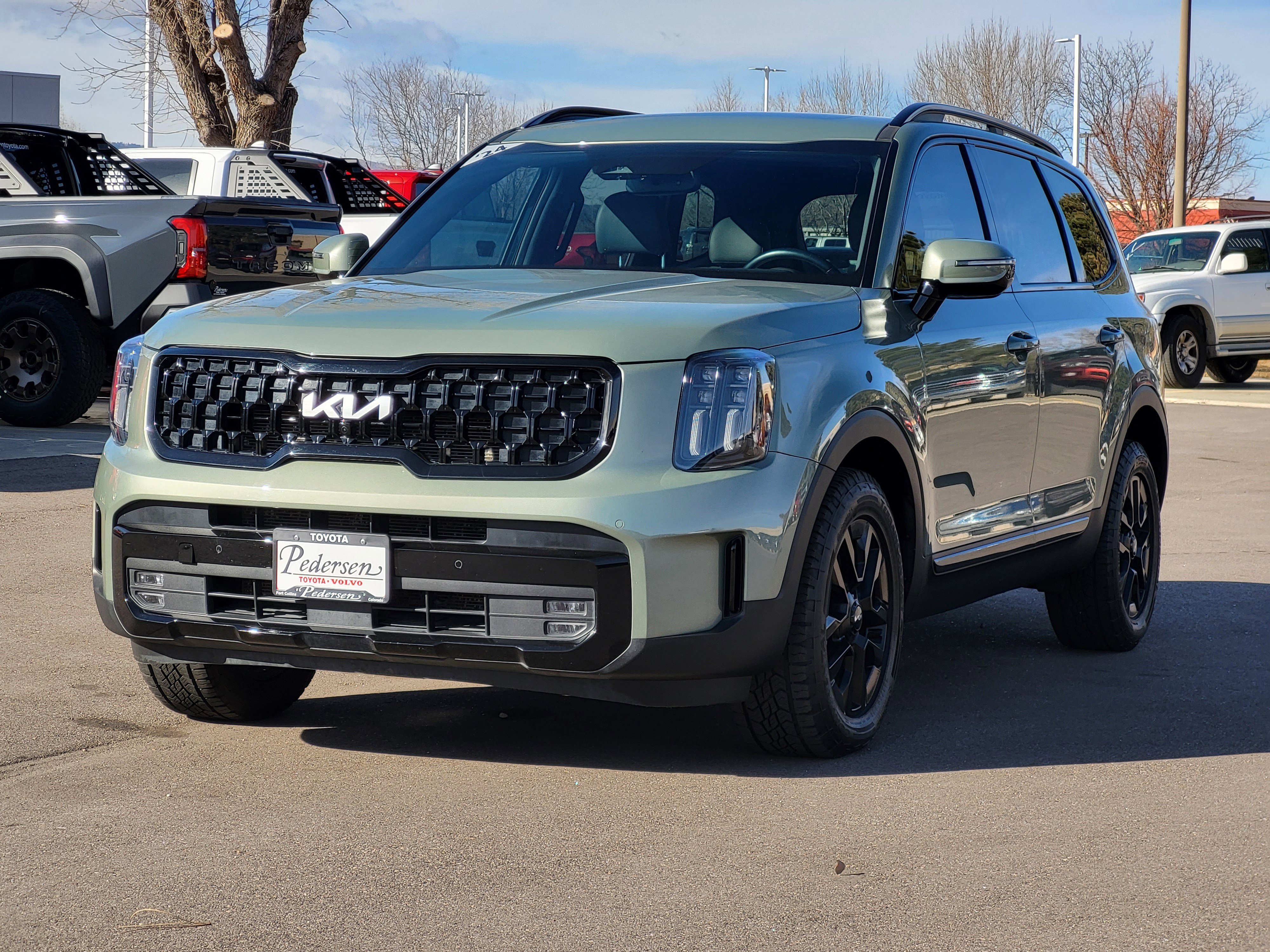 Used 2024 Kia Telluride SX X-Pro image 3