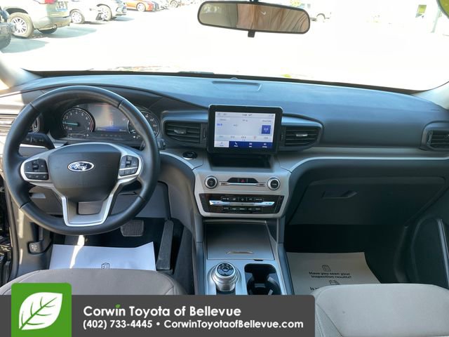 Used 2023 Ford Explorer XLT AWD/4WD image 20