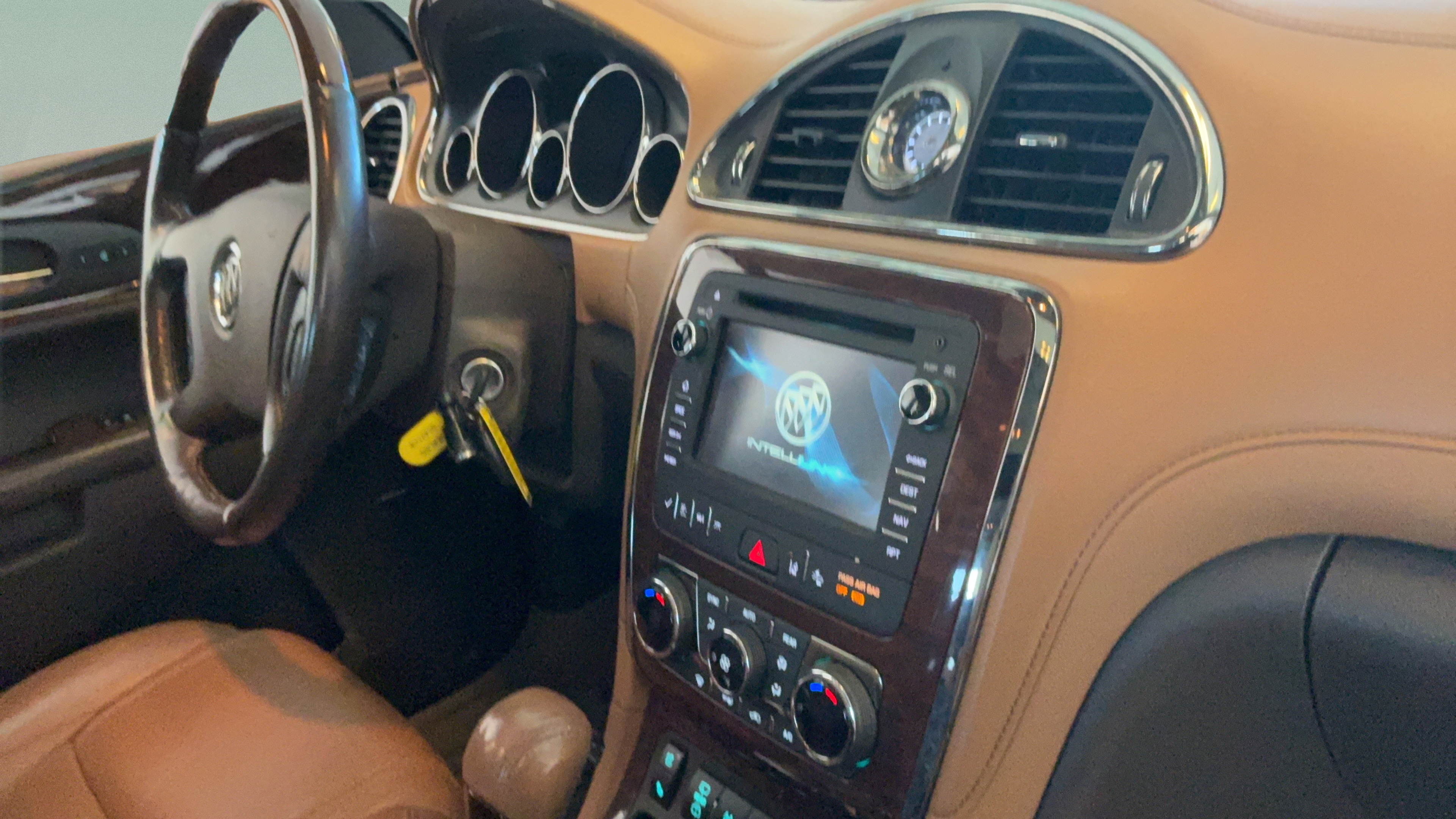 Used 2016 Buick Enclave Premium w/ Experience Buick Package FWD image 43