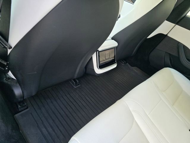 Used 2022 Tesla Model S AWD/4WD image 35