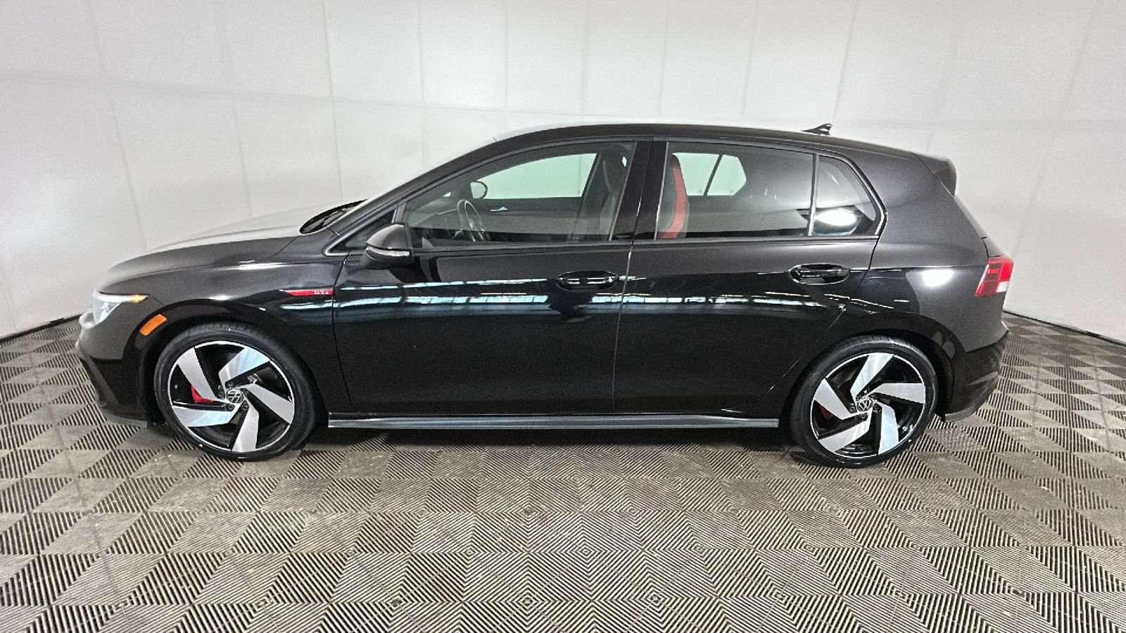 Used 2024 Volkswagen GTI S FWD image 5