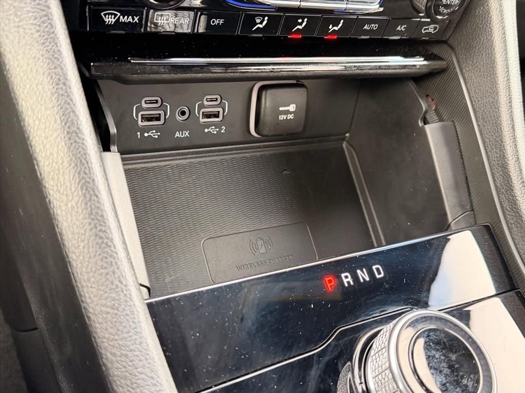 Used 2025 Jeep Grand Cherokee Laredo w/ Luxury Tech Group I AWD/4WD image 19