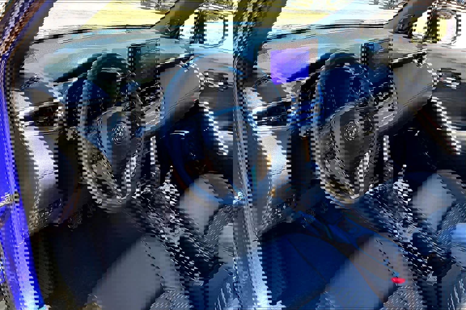 Used 2024 Toyota Corolla Cross XSE w/ Convenience Package image 18