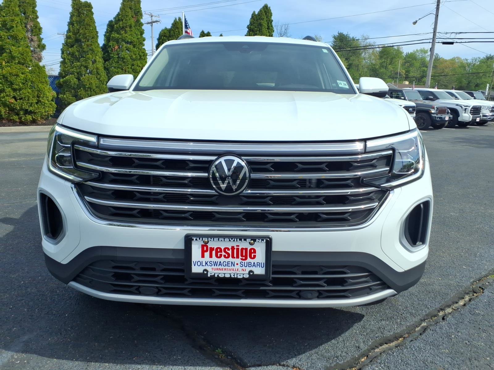 Certified 2024 Volkswagen Atlas SE AWD/4WD image 6