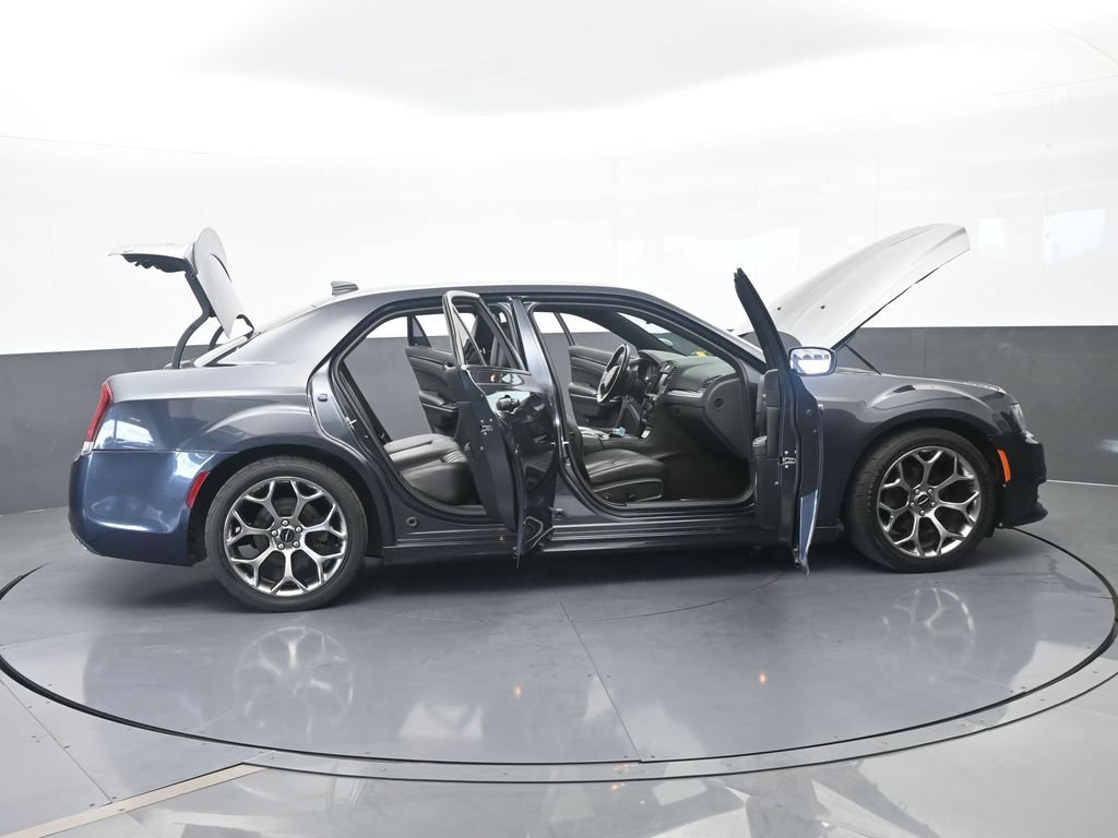 Used 2018 Chrysler 300 S w/ 300S Premium Group RWD image 73