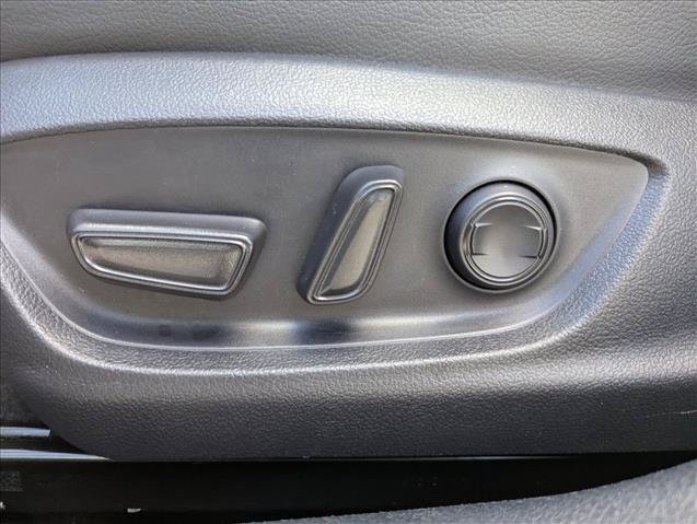 Used 2023 Toyota Camry XLE FWD image 11