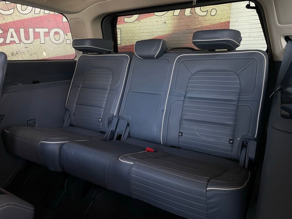 Used 2021 Lincoln Navigator Black Label w/ Cargo Convenience Package image 15