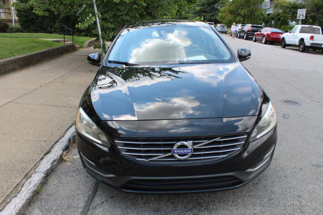 Used 2014 Volvo S60 T5 image 2