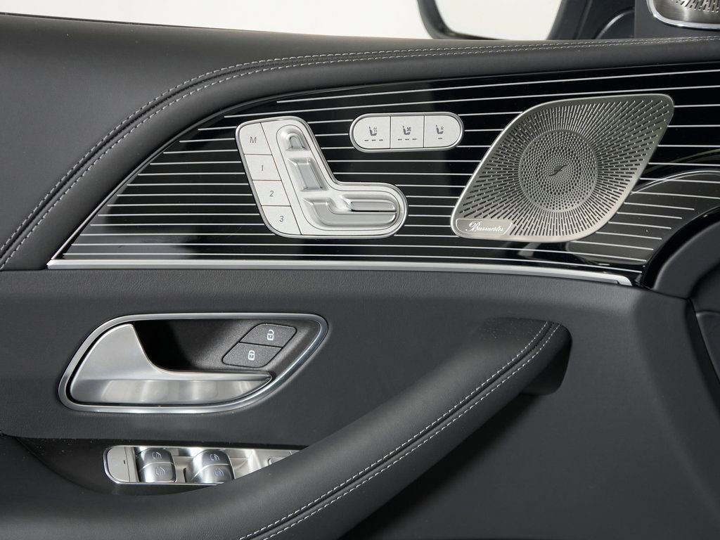 New 2026 Mercedes-Benz Maybach GLS 600 4MATIC image 13