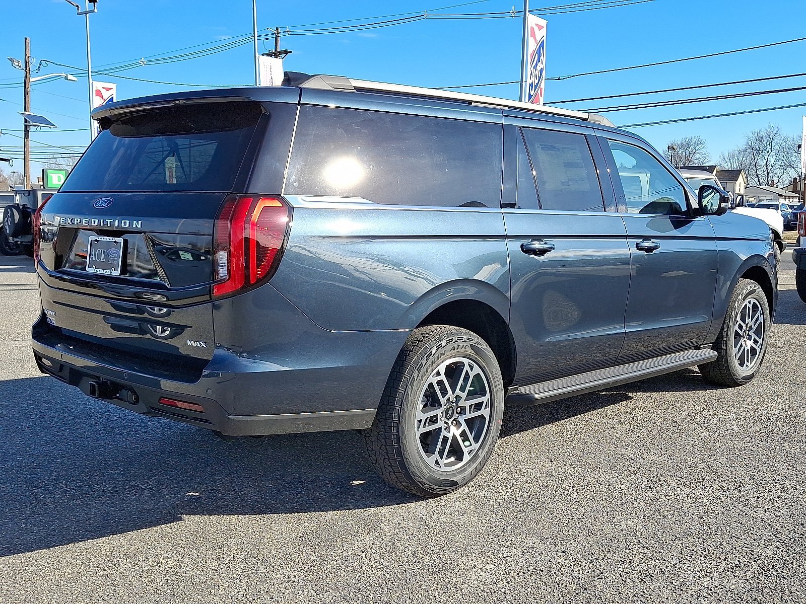 New 2026 Ford Expedition Max Active AWD/4WD image 5