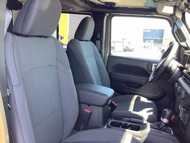 New 2025 Jeep Gladiator Sport AWD/4WD image 36