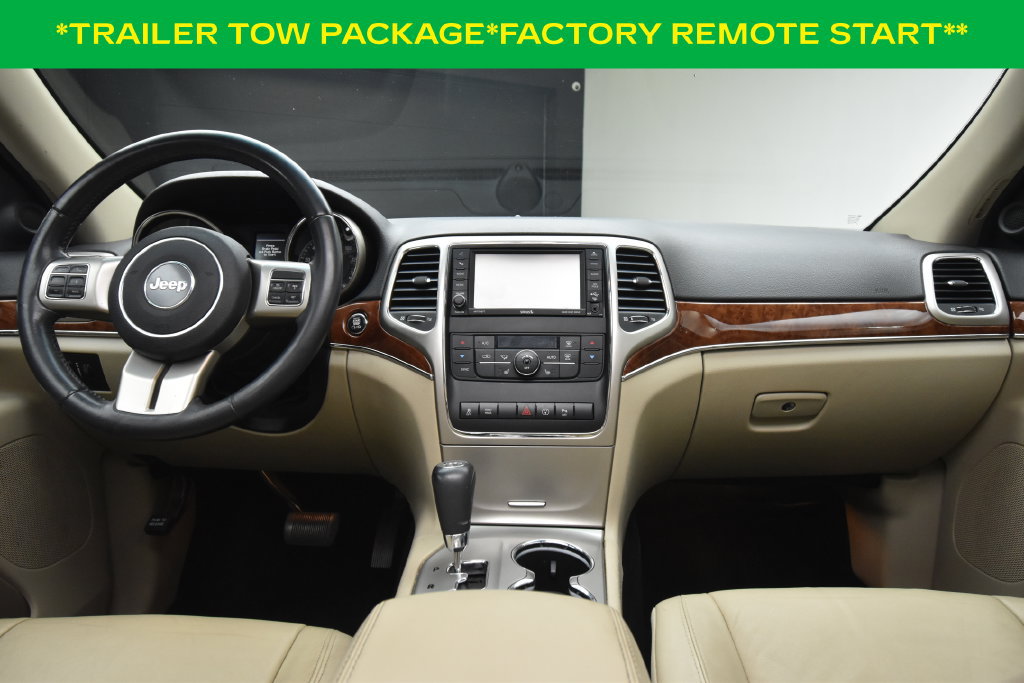 Used 2013 Jeep Grand Cherokee Limited w/ Trailer Tow Group IV AWD/4WD image 3