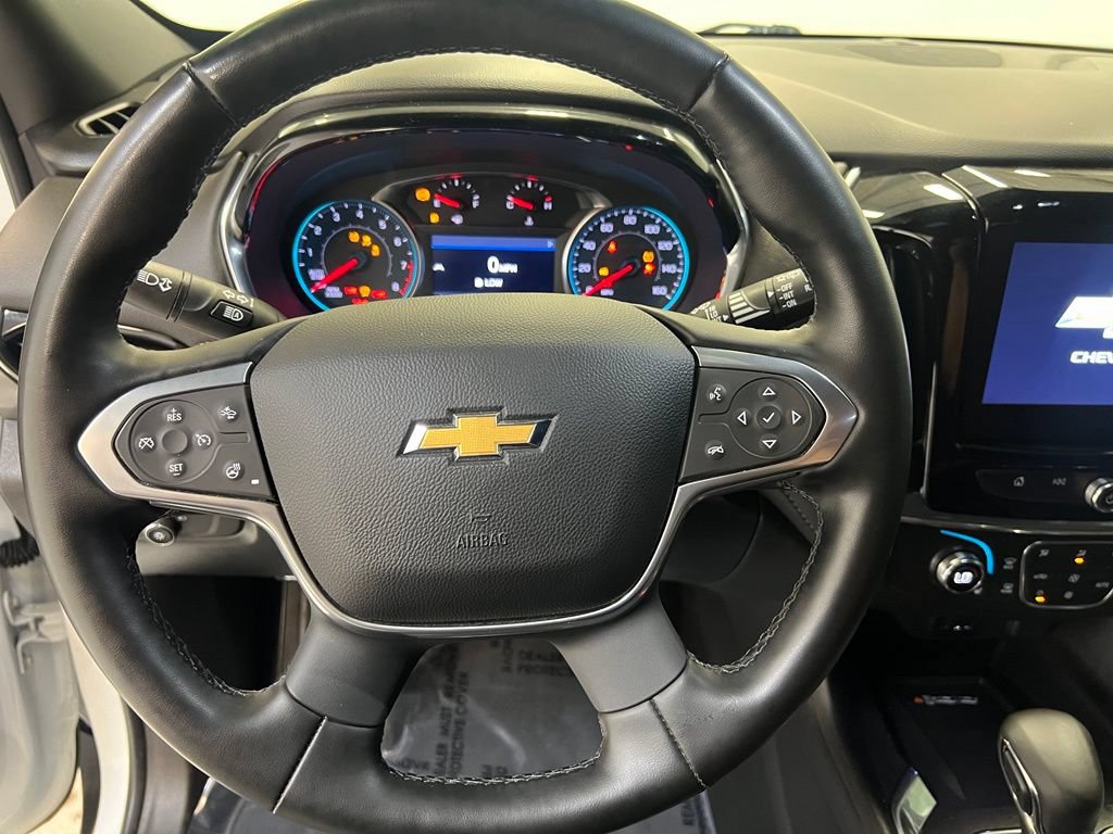 Used 2023 Chevrolet Traverse LT FWD image 18