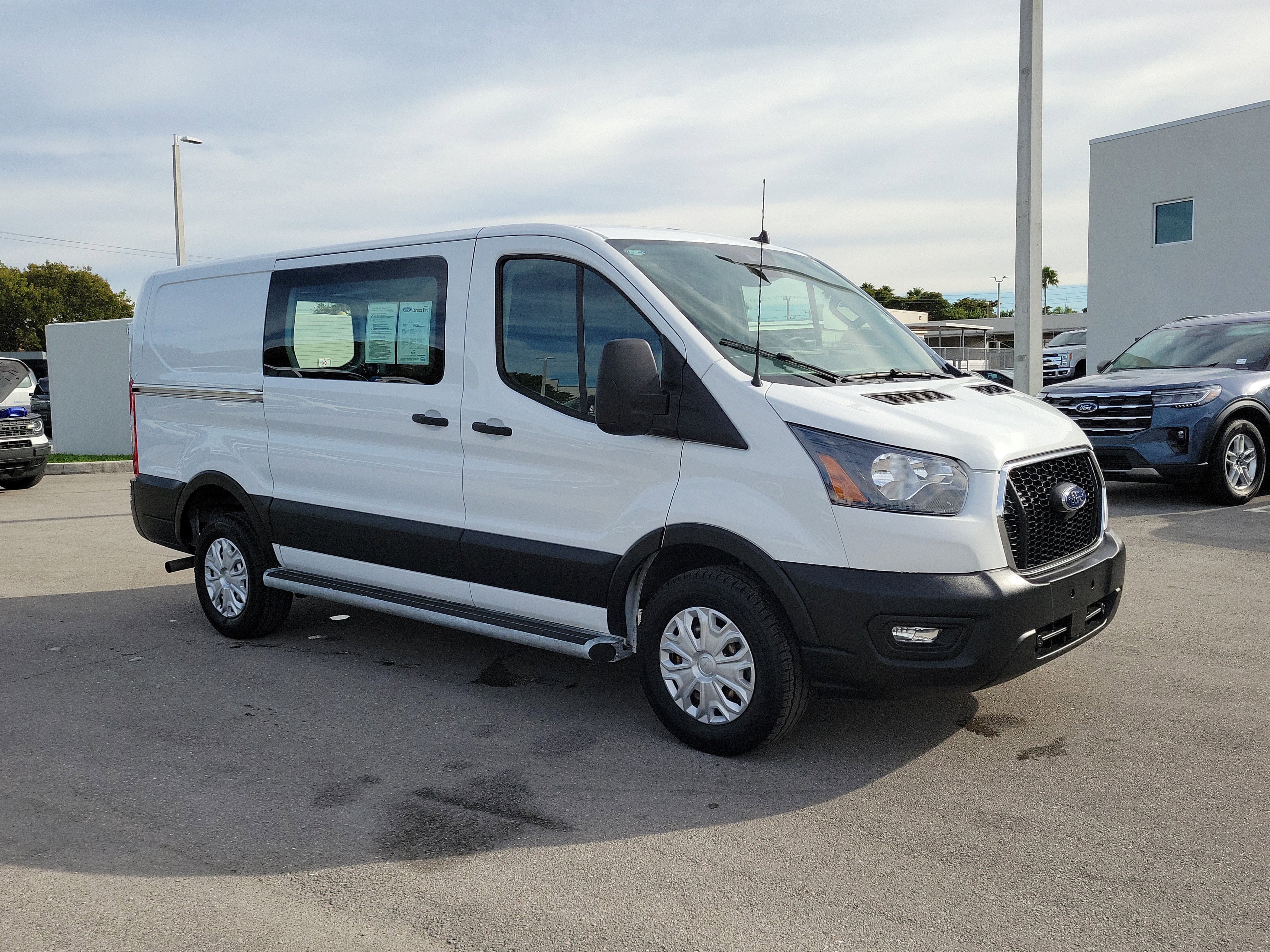 Used 2024 Ford Transit 250 Low Roof w/ Exterior Upgrade Package image 3