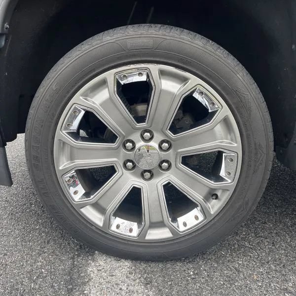 Used 2017 GMC Sierra 1500 Denali w/ Denali Ultimate Package AWD/4WD image 17