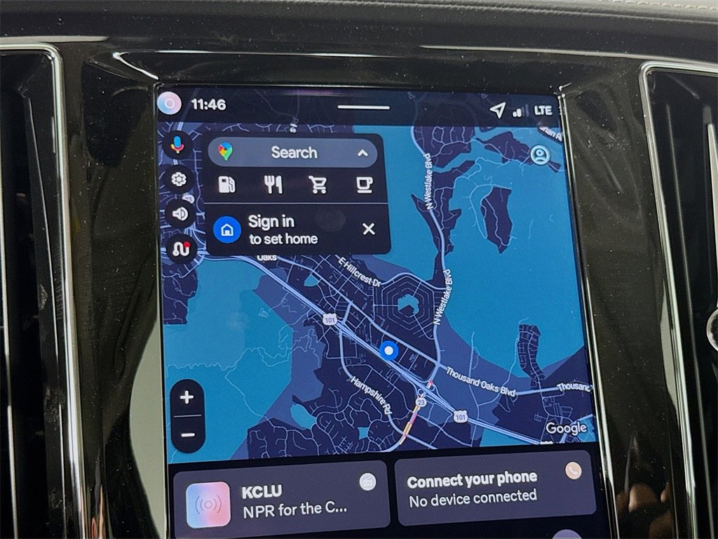 New 2026 Volvo V60 B5 Cross Country Ultra w/ Climate Package image 13