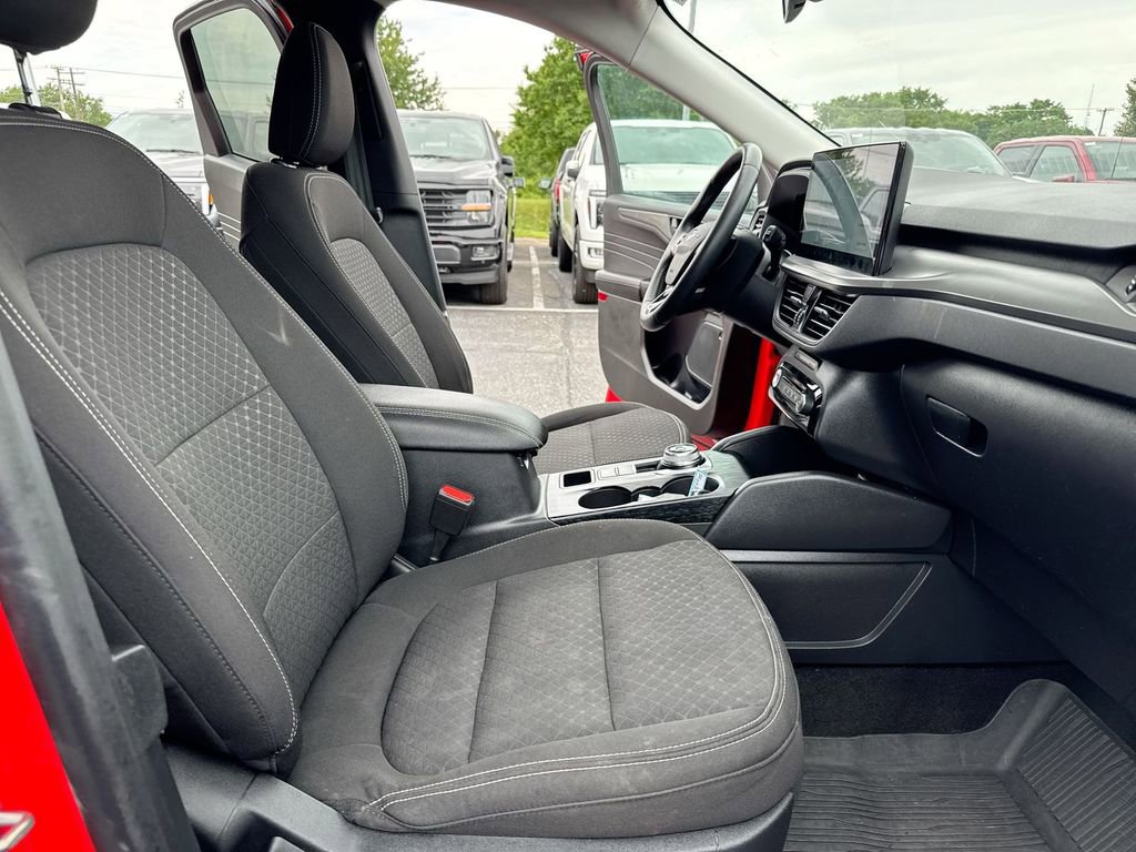Used 2024 Ford Escape Active w/ Tech Pack #1 AWD/4WD image 22