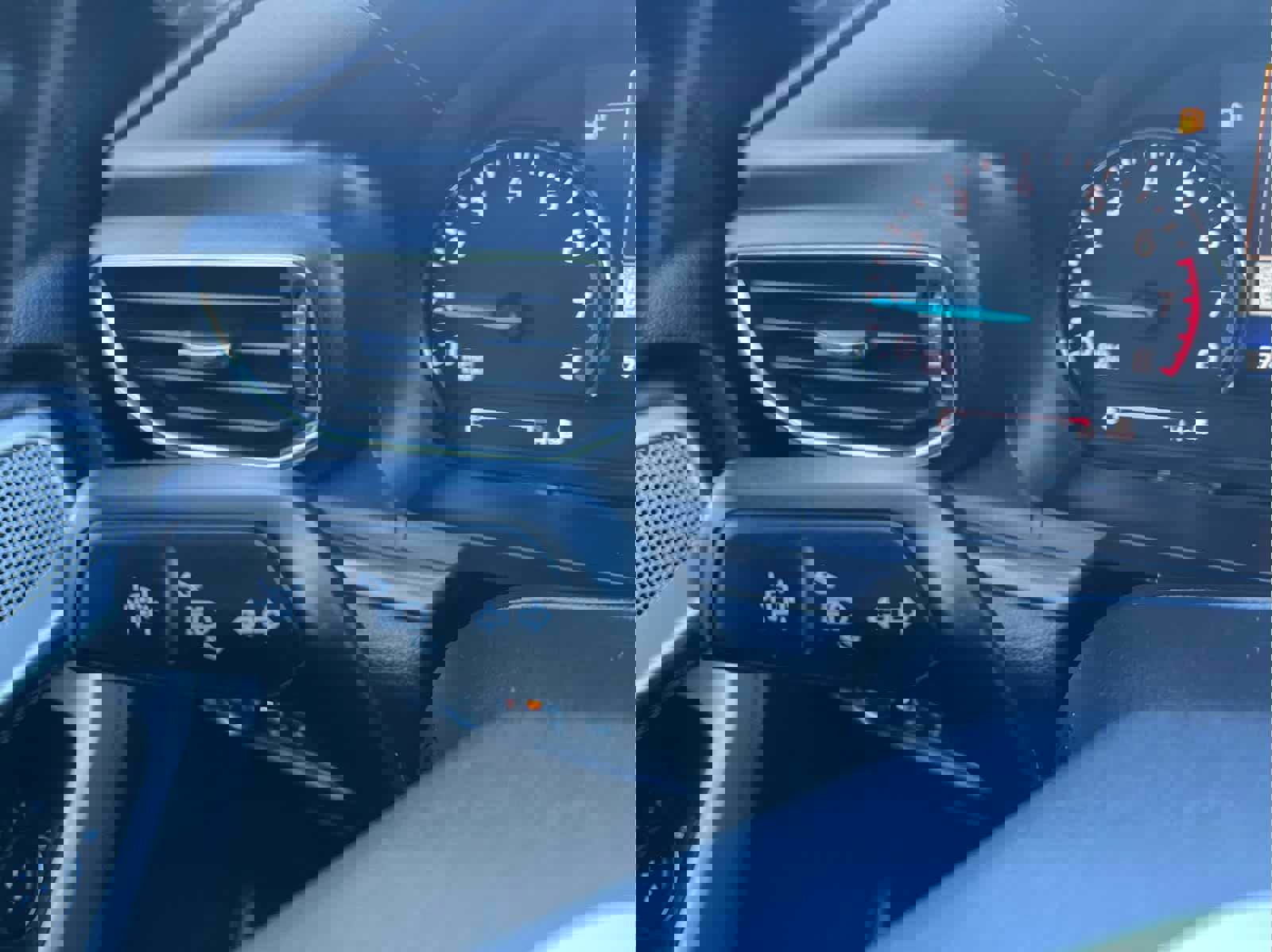 Used 2021 Ford Explorer Limited w/ Equipment Group 301A image 41