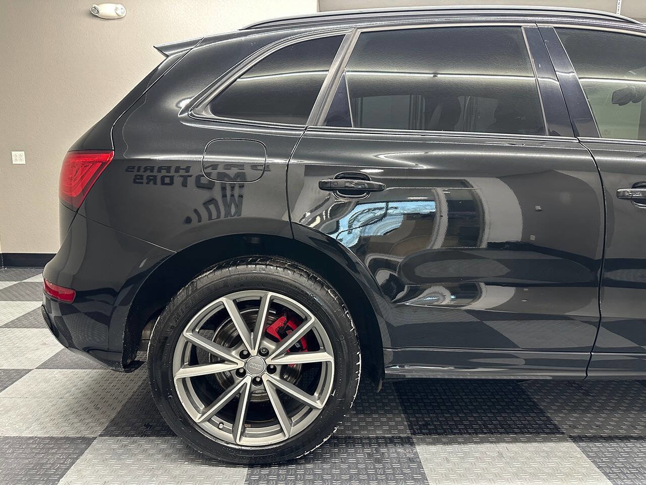 Used 2016 Audi SQ5 Premium Plus w/ Technology Package image 7