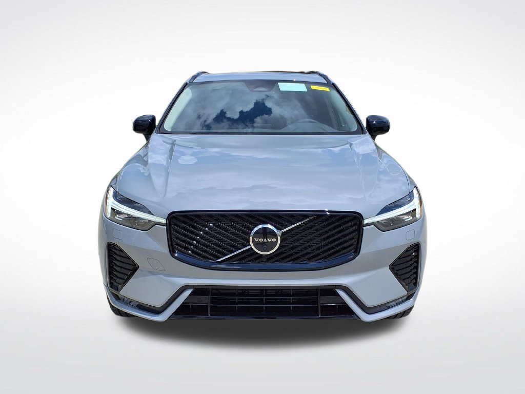 New 2026 Volvo XC60 B5 Plus w/ Protection Package Premier AWD/4WD image 2