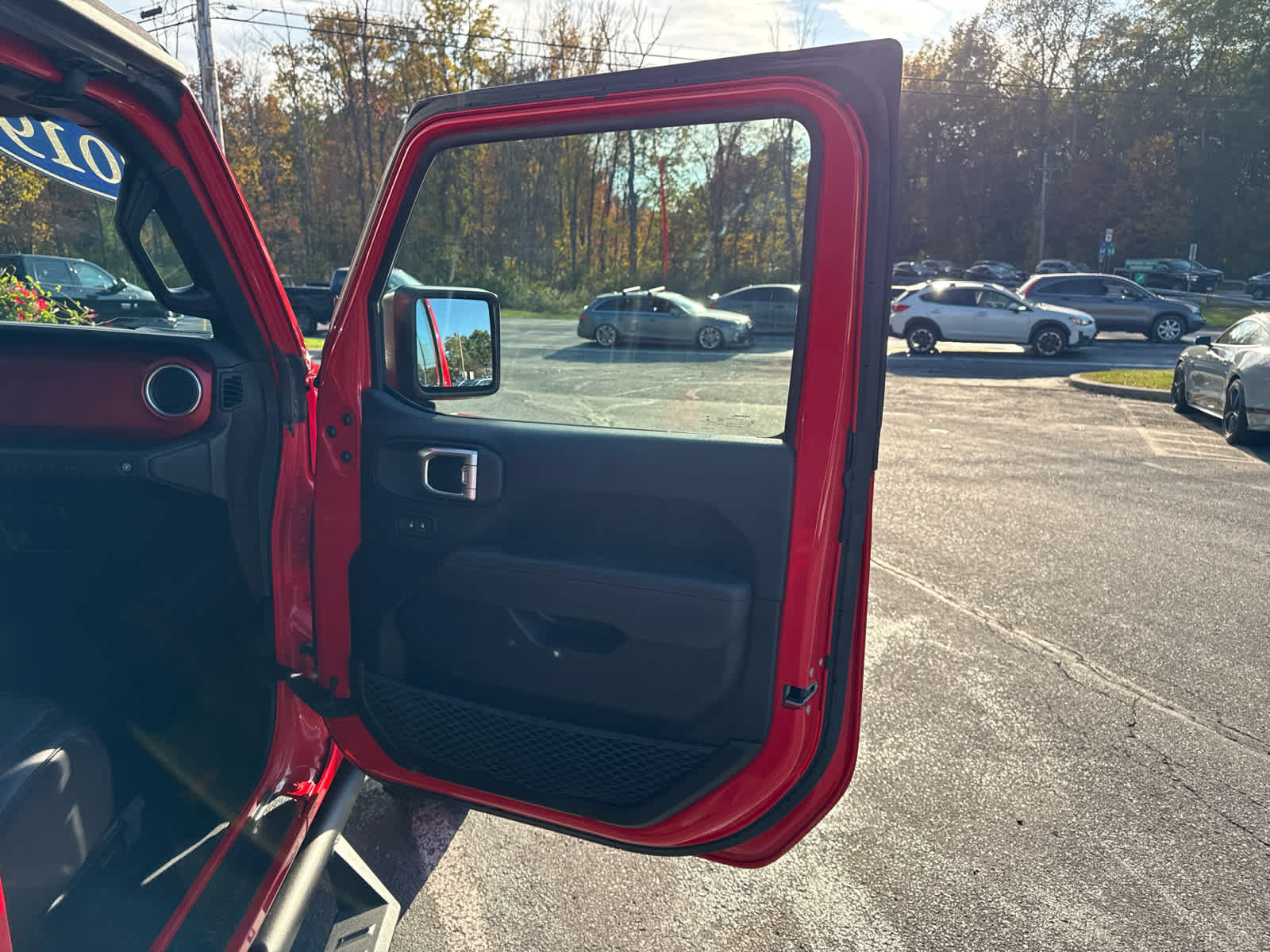 Used 2019 Jeep Wrangler Rubicon AWD/4WD image 16