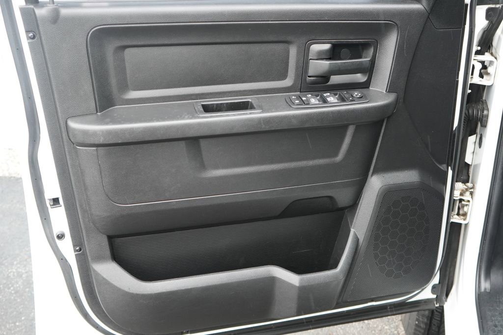 Used 2014 RAM 1500 Express AWD/4WD image 11