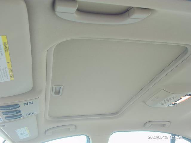 Used 2011 BMW 328i xDrive Sedan AWD/4WD image 10