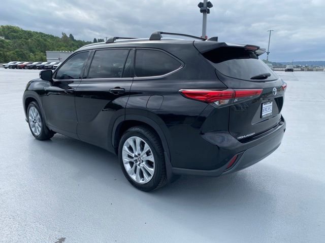 Certified 2020 Toyota Highlander Limited AWD/4WD image 9